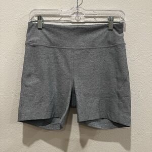 Outdoor Voices Women’s Warm Up Shorts Size M Sports Activewear Run Gym